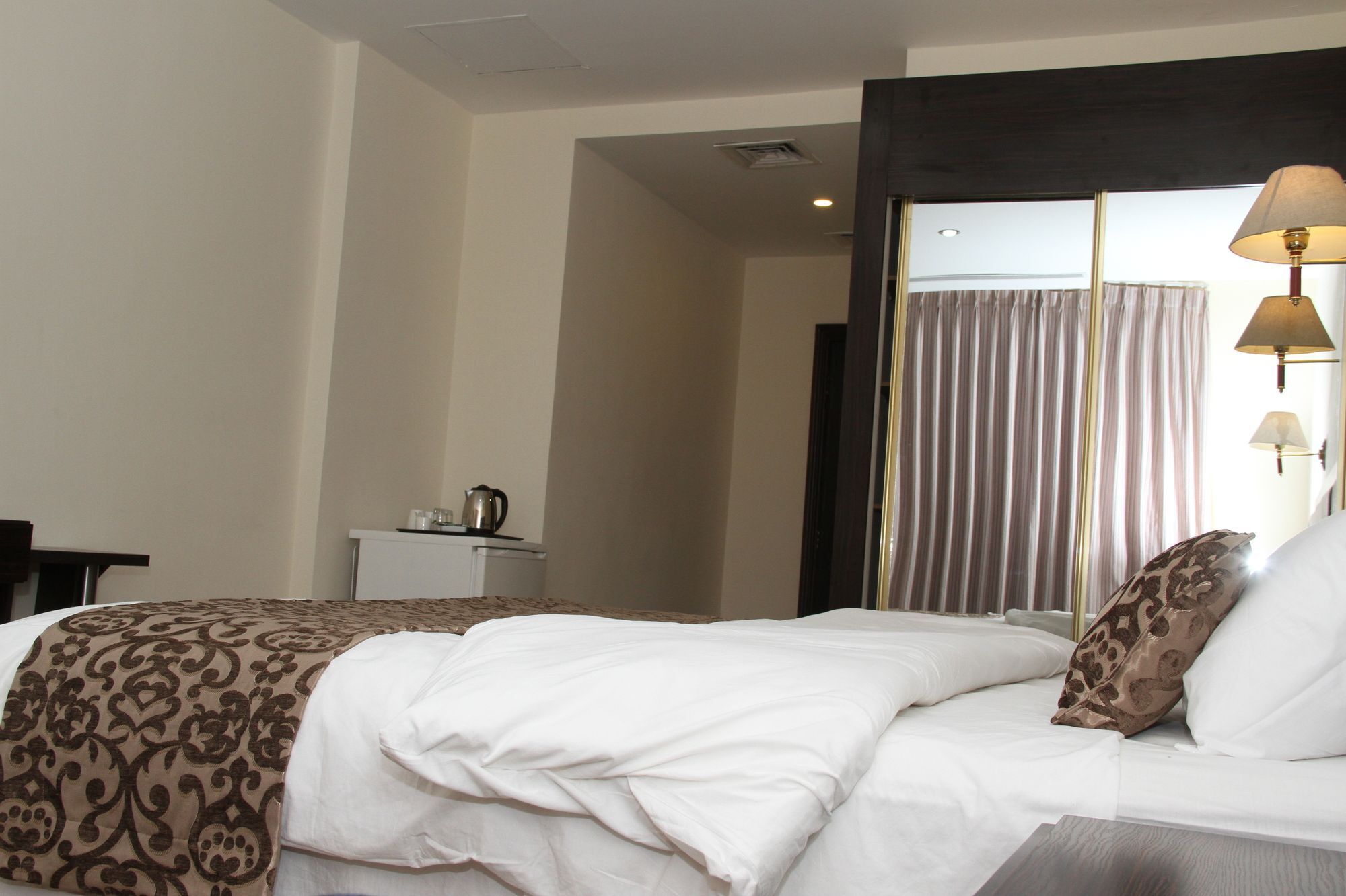 Jeddah Palace Hotel Амман Экстерьер фото
